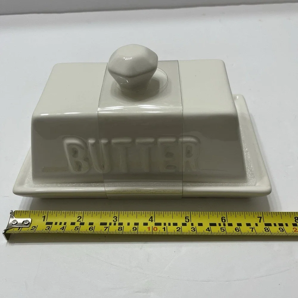 Covered Butter Dish White 7x4.5x4